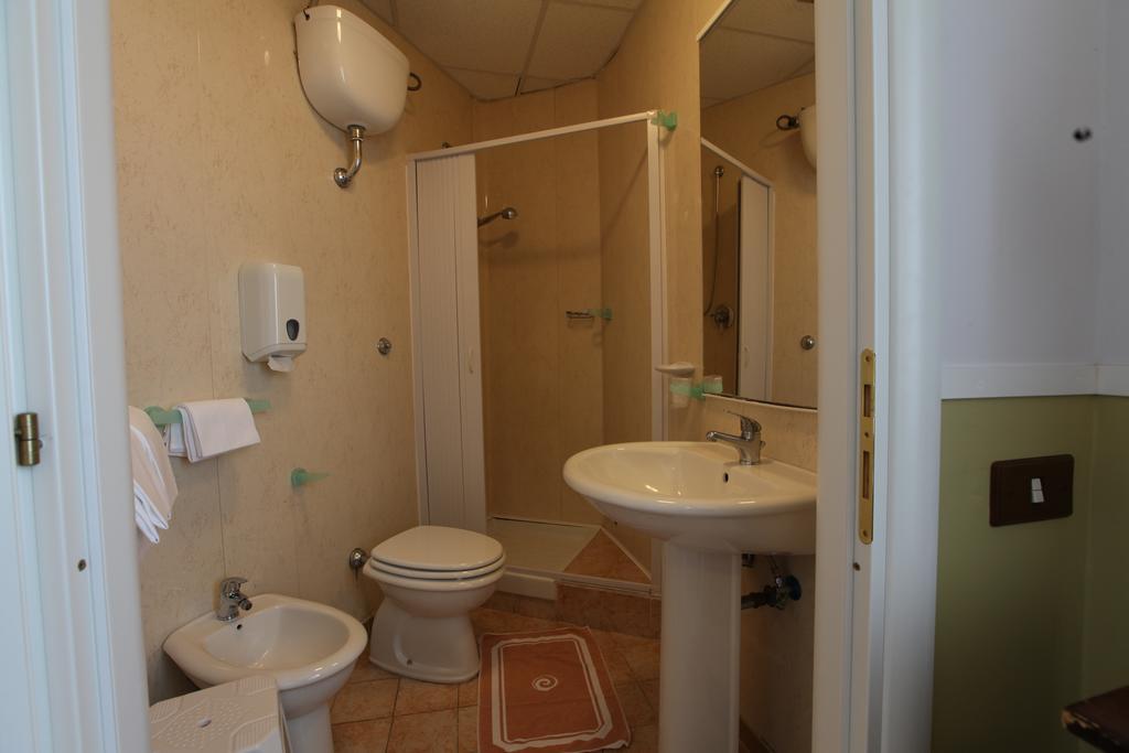 Hotel Belvedere Lido di Ostia Zimmer foto